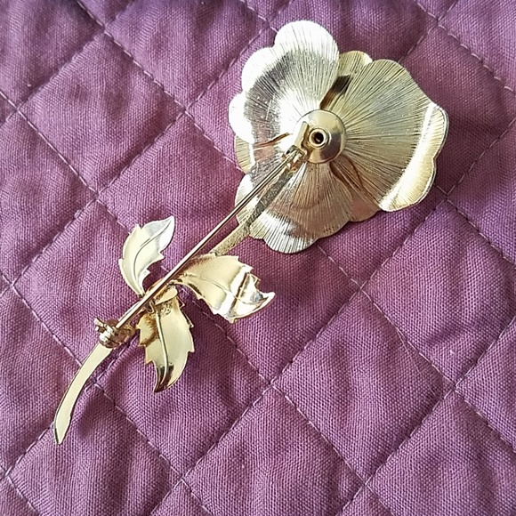 Beautiful Vintage Gold Rose Pin - Picture 3 of 5